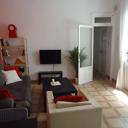 Martinez Montanes Guest house