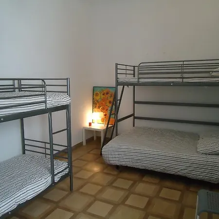 Guest house Martinez Montanes *